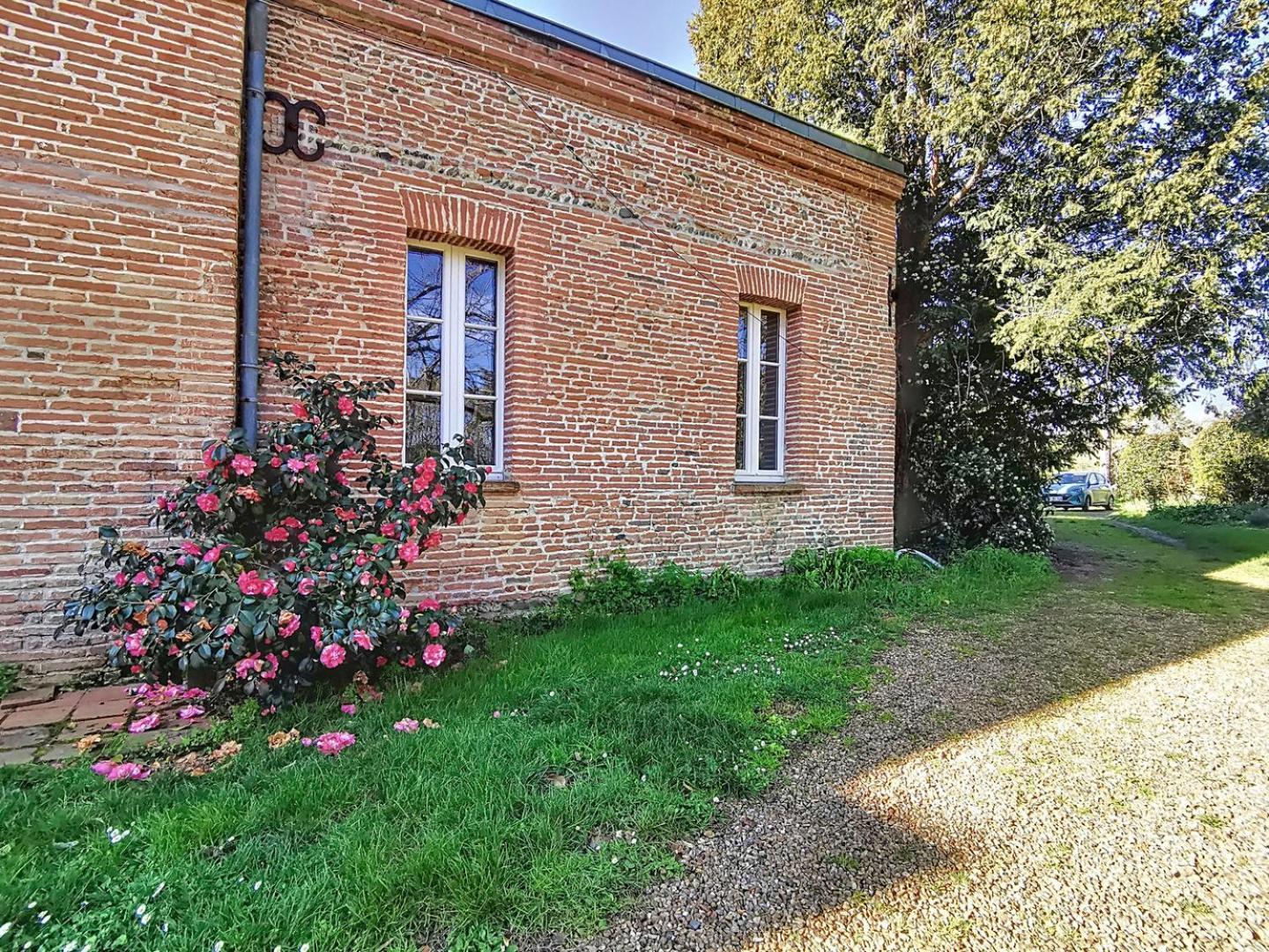 Hébergement de vacances Le Relais De Fleyres - Authentique Avec Jardin, Parking Et Wifi Toulouse
